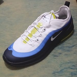 Nike Air Max Axis sz 13 Mens